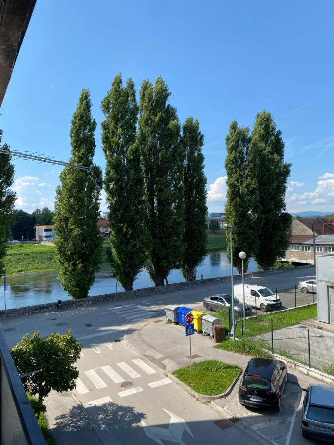 Apartman Colapis- Self Check In, Free Parking, Premium Location! Karlovac Exterior foto